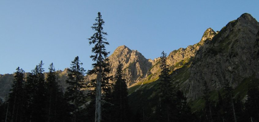 Rotspitz, 2033 m