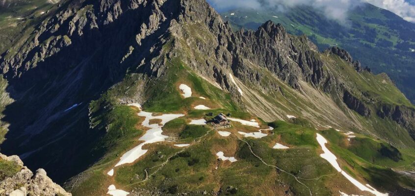 Hüttenwanderungen und Alpenüberquerungen mit Plan – eine Checkliste des VDBS