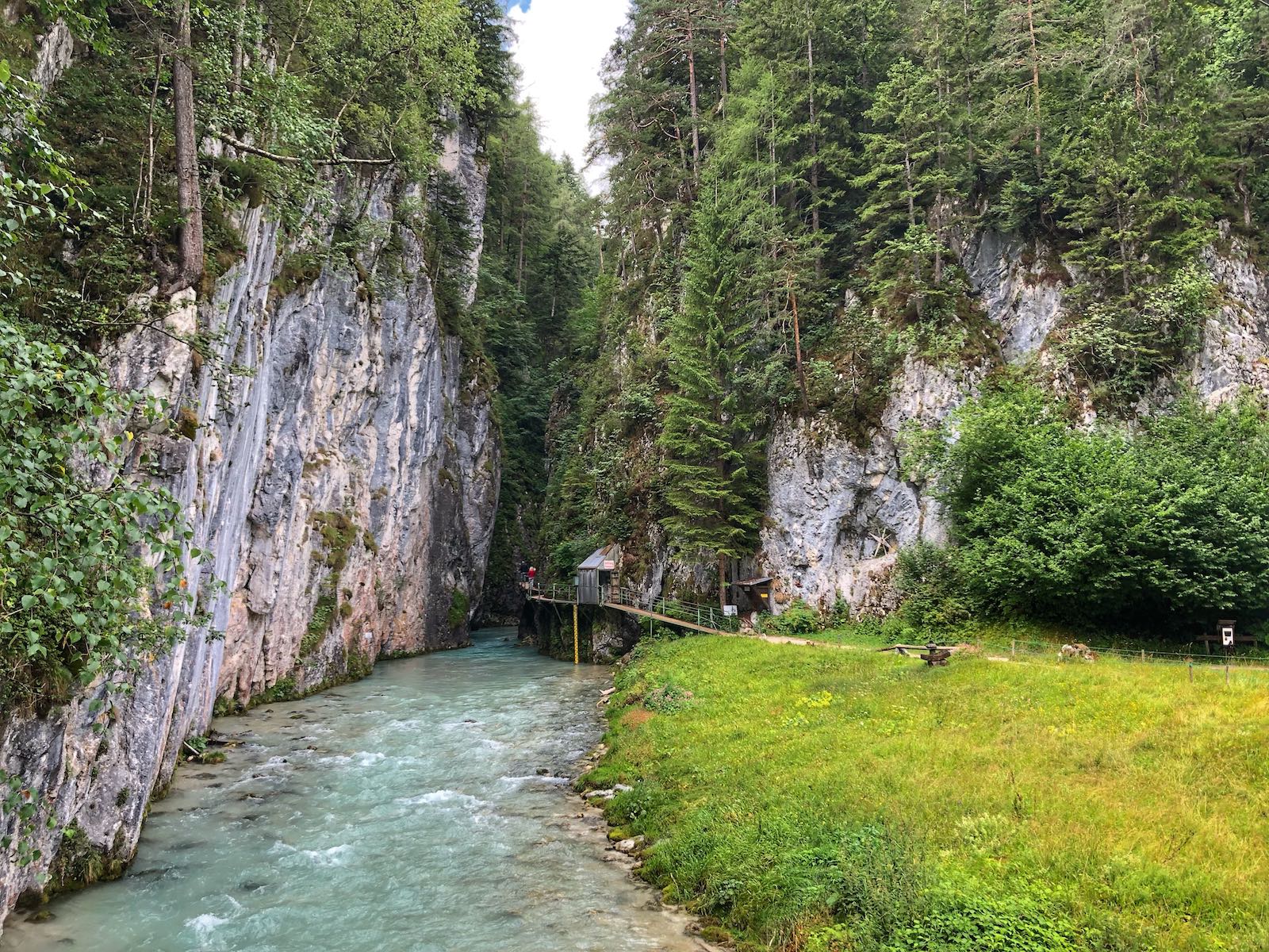 Eingang zum Mittenwalder Wasserfallsteig