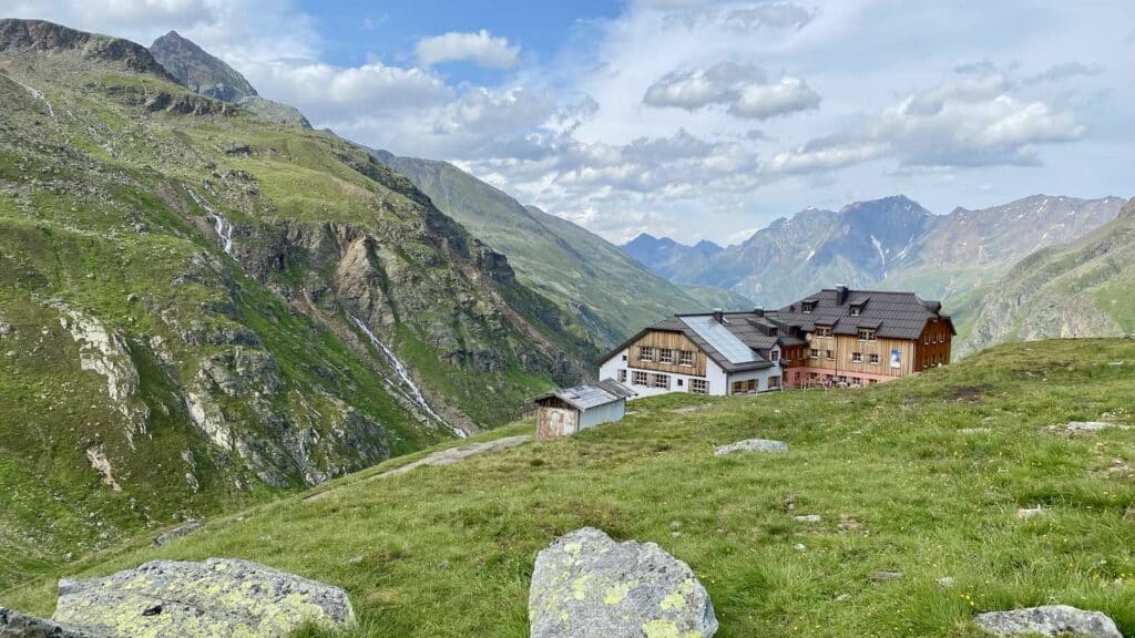 Das Taschachhaus in den Ötztaler Alpen