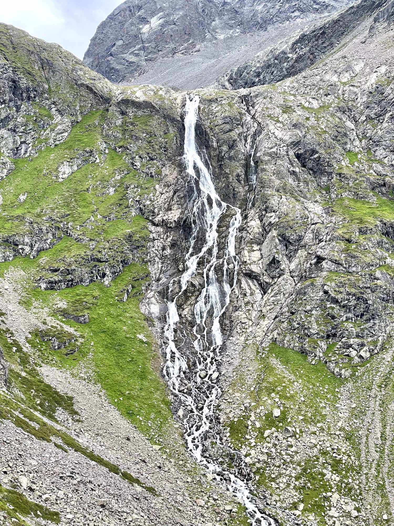 Wasserfall unweit der Winnebachseehütte