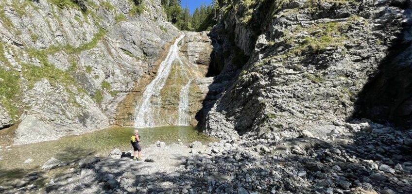 Am Wasserfall unweit der Lainlalm