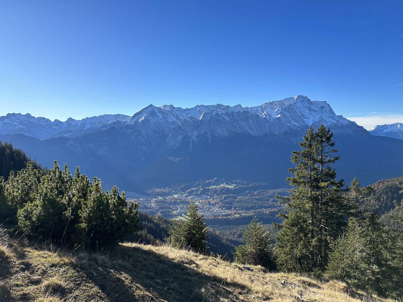 Blick zur Zugspitze, kurz vor der Stepbergalm