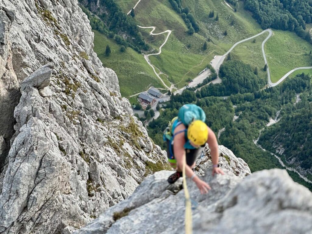 Auf dem Grat mit Blick zur Griesener Alm