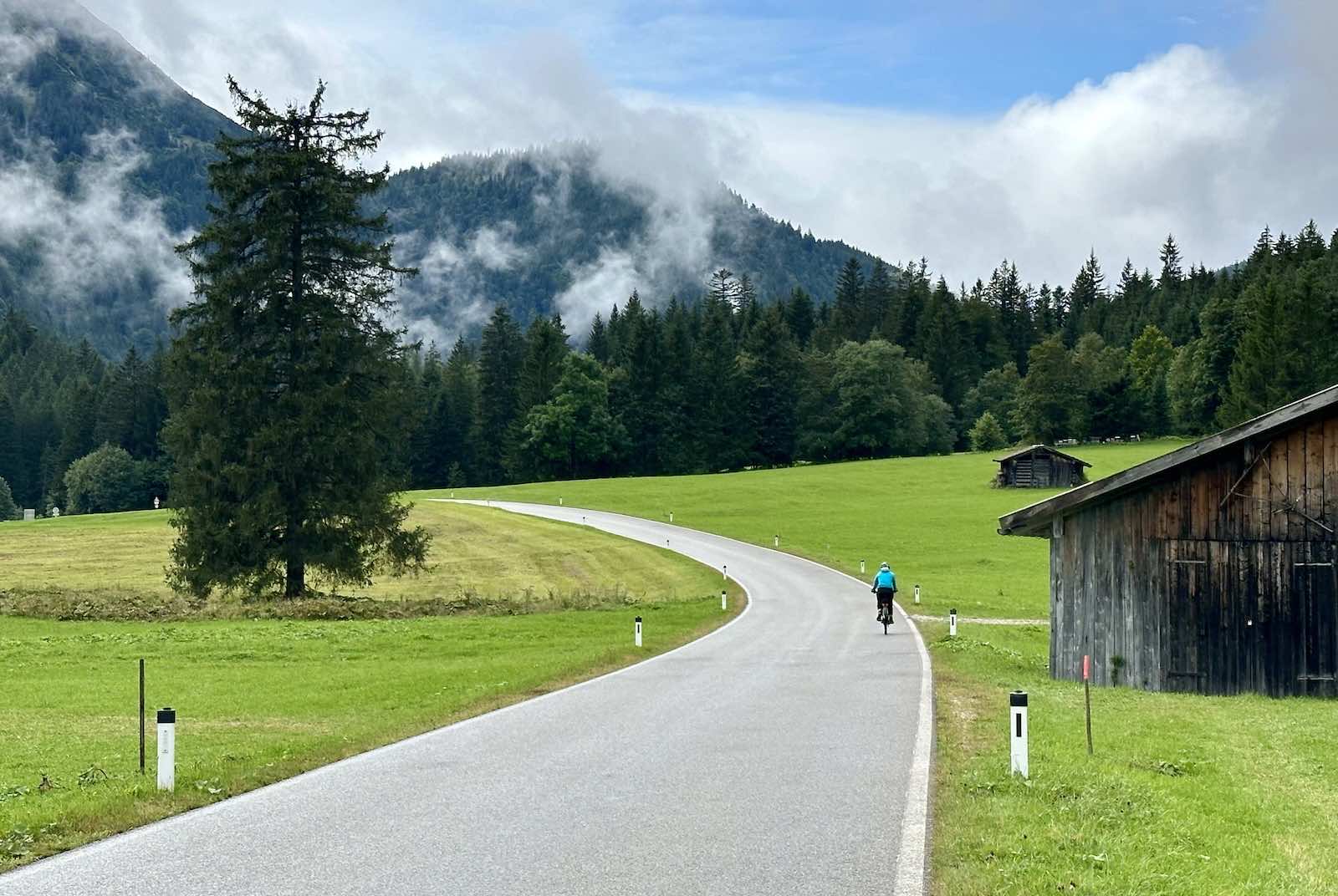 Die Radrunde Allgäu macht, von Sonthofen ausgehen in Richtung Füssen, auch einen Abstecher ins benachbarte Tannheimer Tal