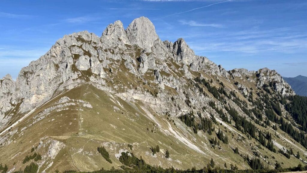 Die Gehrenspitze aus Richtung Schneidspitze